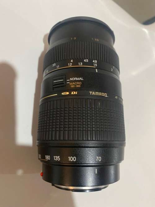 Tamron AF 70-300mm F4-5.6 Di LD Macro Sony Alpha * HOOD * FRONT LENS CAP * GOOD CONDITION